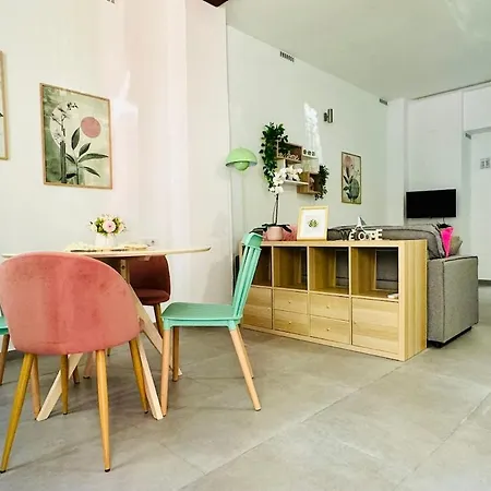 Cute & Cozy Aparment Near The Historic Center * Валенсия