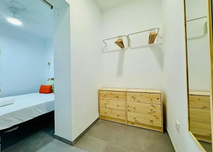 Апартаменты Cute & Cozy Aparment Near The Historic Center