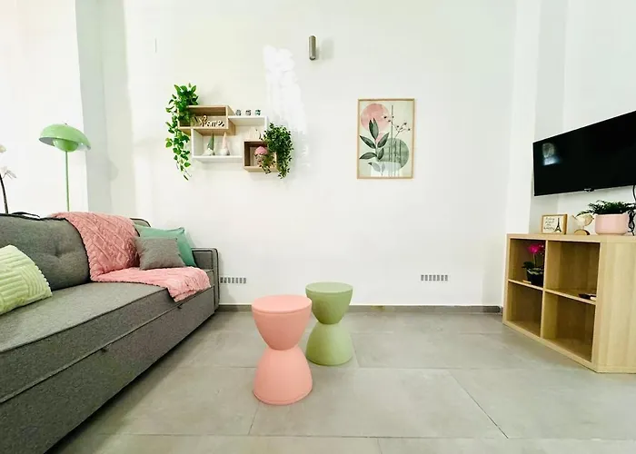 Cute & Cozy Aparment Near The Historic Center Валенсия
