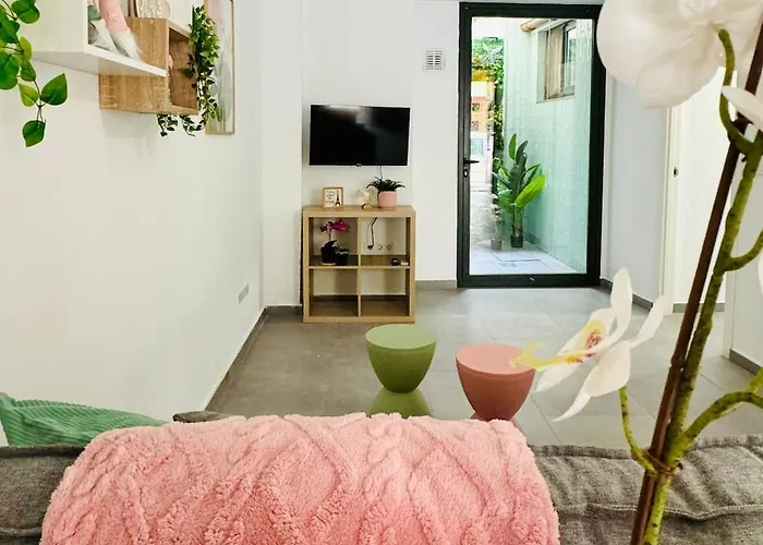 Cute & Cozy Aparment Near The Historic Center Валенсия